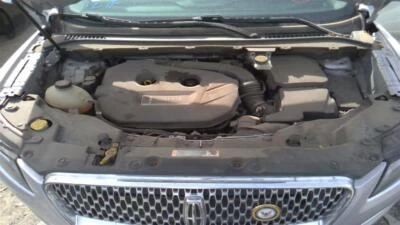 Conjunto de filtro de aire usado se adapta a: Lincoln MKC 2.0 2019 grado A Foto 1 de 4