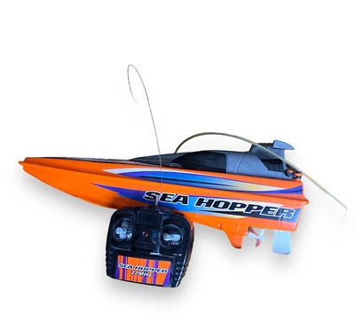 Radioshack Sea Hopper RC Radio control toy Speed Boat Classic Cruiser - Image 1 of 2