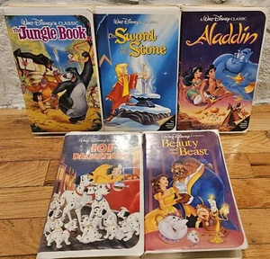 Disney The Classics Black Diamond 5 VHS Lot Untested See Description - Foto 1 di 12