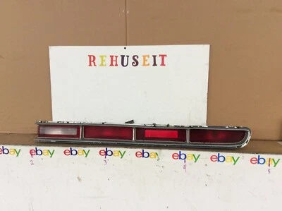 Chrysler New Yorker 1973 73 MoPar luz trasera derecha fabricante de equipos originales Foto 1 de 4