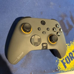 SCUF GAMING Prestige Custom Performance Controller for Xbox ,PC ,Steel Gray/back - Picture 1 of 3