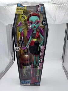 NEU Monster High - 28 Zoll Puppe - Voltageous Gore-Geous Ghoul - Augenwechsel - Bild 1 von 10
