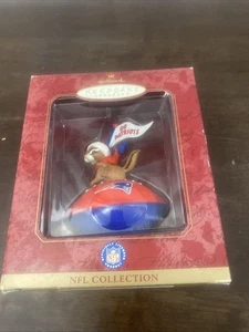 Hallmark Keepsake ornament Vintage 1999 New England Patriots - Picture 1 of 4