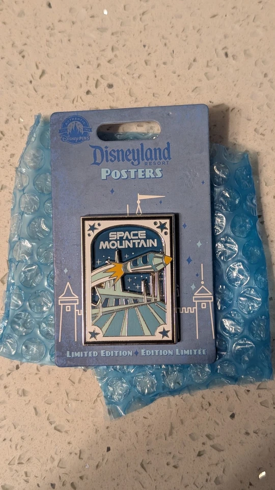 Póster de atracción Disneyland - Prendedor Space Mountain Foto 1 de 1