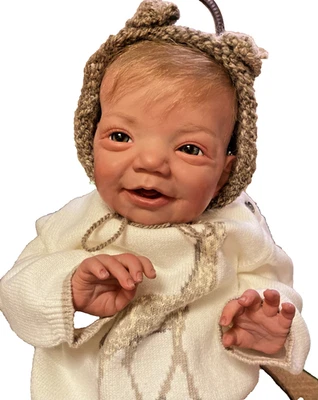 Bebé niño renacido Charlie - J.Kazmierczak; PLACA ABDOMINAL; HERMOSOS OJOS DE VIDRIO SOPLADO Foto 1 de 4