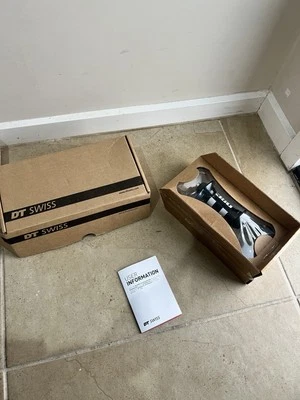 DT Swiss 350 Classic Front Hub Rim Brake 100 x 15 mm, 32 hole, black Road Bike - Image 1 of 4