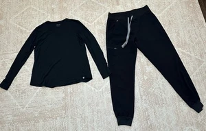 Black Figs Women’s Scrub Set Size Small Zamora Joggers Underscrub Longsleeve - Picture 1 of 13