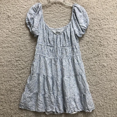 Vestido Hollister para mujer grande azul blanco floral manga abullonada calado en capas mini Foto 1 de 4