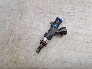 Inyector de combustible Dacia Sandero II 166007934R 0.9TCe 66kW H4B412 318901 - Imagen 1 de 2