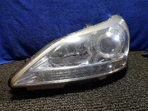 2011 Hyundai Equus VI Left Xenon Headlight 921013N000 - Picture 1 of 7