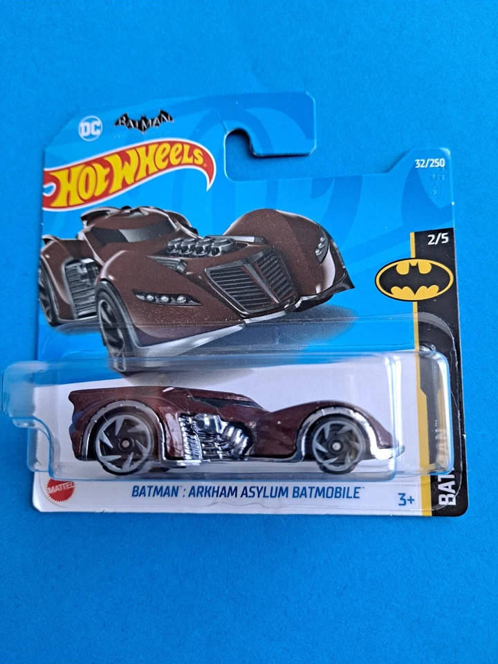 Batman Arkham Asylum Batmobile 32 🔥 1:64 Hot wheels 2022 rouge DC - Photo 1/1