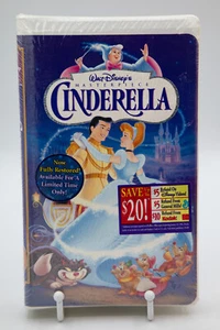 Cinderella Walt Disney Masterpiece Collection (VHS, 1995) - NEW Sealed Clamshell - Picture 1 of 2