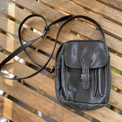 Bolsa de ombro tiracolo vintage Ellington Backcksack Co. couro preto  - Imagem 1 de 4