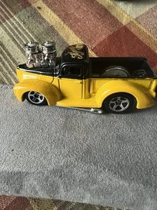 Ford Pickup Hot Wheels 1941 2003 primeras ediciones amarillo brillante negro 5SP - Imagen 1 de 6