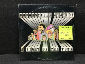 (DH32) BROWNSVILLE STATION / VINTAGE LP / A NIGHT ON THE TOWN / 1972 BIG TREE EX - Picture 1 of 3
