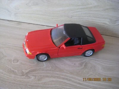 MERCEDES BENZ    500SL   CONVERTIBLE   1/18  by   REVELL       ( Loose  ) - Image 1 of 3