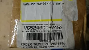 JOHNSON CONTROLS VG5240EC+7452G0 NEW IN BOX valve proportional - Picture 1 of 3