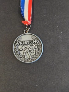 Various Wrestling Medals - Picture 1 of 36
