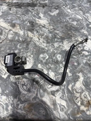 2007 BMW E93 335i отрицательный кабель аккумулятора терминал IBS - Изображение 1 из 2