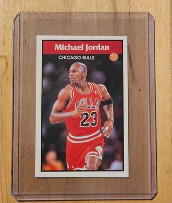 Tarjeta de baloncesto 1992-93 Panini pegatinas #128 Michael Jordan Chicago Bulls  Foto 1 de 2