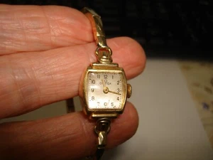 Vintage 40's Collectible All Original Omega Swiss Running Mechanical Mini Watch - Bild 1 von 9