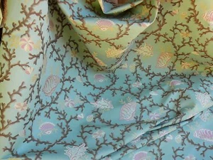 VON YD SCALAMANDRE COQUILLAGE a CORAL TAUPE ON AQUA SEASHELL UVP USD 513Y - Bild 1 von 9