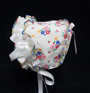 Nuovo cofano bimbo arruffato davanti bianco con fiori multicolore - Foto 1 di 2