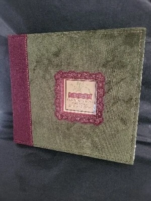 Portafolia Gifted Memories 8" x 8"  Scrapbook Photo Album Green Suede - Image 1 of 4