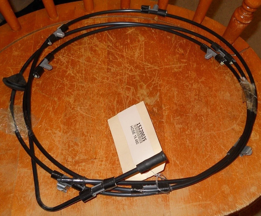 NOS 2000-06 Chevrolet Tahoe Suburban Rear Wiper Hose 15766717 - Image 1 of 1