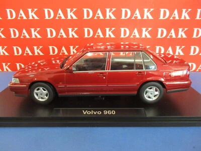 Die cast 1/18 Modellino Auto Volvo 960 Red Regent Pearl 1996 by Triple9 - Immagine 1 di 4