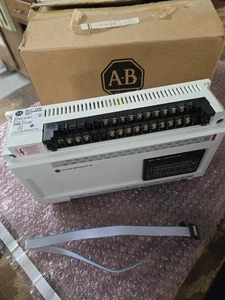 Allen-Bradley SLC Slot Expansion Unit 1745-E151 NEW IN BOX (610) - Picture 1 of 1