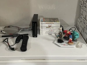 Nintendo Wii Console & Games Bundle Tested & Working - Picture 1 of 3