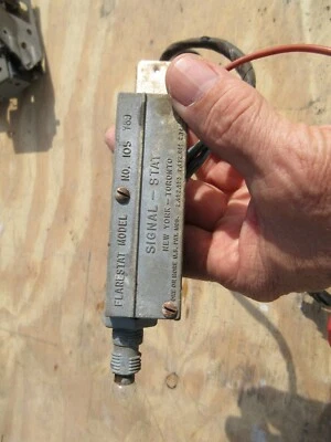 Pontiac Catalina 1965 2+2 interruptores de tablero control de estadísticas de señal Foto 1 de 4