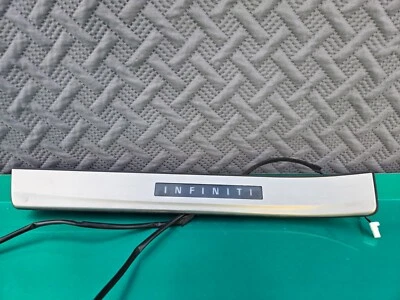 2011-19 INFINITI Q70, Q70L Rear Right Door Sill Scuff Kick Plate Cover OEM - Image 1 of 3