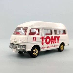 Tomica Nissan Caravan High Roof Van White Red Logo Made Japan Diecast no Box - Picture 1 of 8