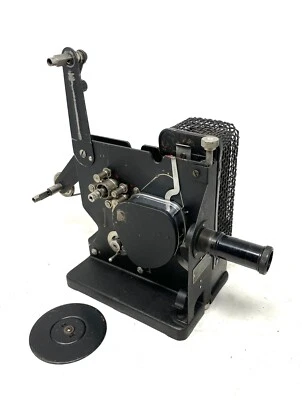 Raro proiettore cinematografico Kodak Kodascope modello C 16 mm vintage - non testato - Immagine 1 di 4