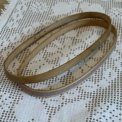 Vtg GIBBS FELT-GRIP 9.25” Oval Wood Embroidery Hoop Spring Tension USA - Image 1 of 4
