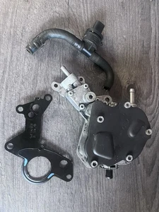 2003-2009 VW GOLF JETTA TOURAN OCTAVIA AUDI A3 1.9 TDI VACUUM PUMP 038145209H - Picture 1 of 7