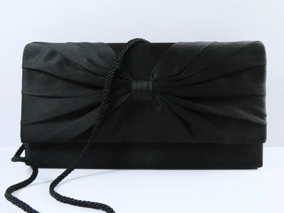 Bolso sin asas de noche bolso negro correa de cordón plisado solapa de lazo 9 pulgadas Foto 1 de 4