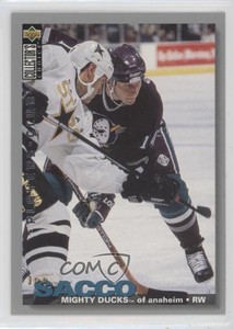 1995-96 Upper Deck Collector's Choice Player's Club Joe Sacco #68