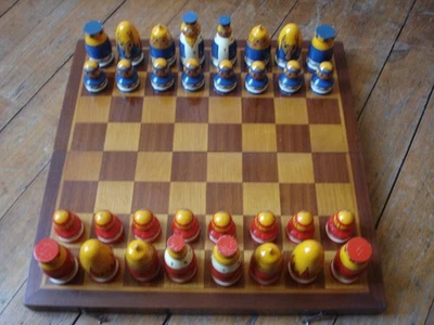 ancien jeu d'echec artisanat russe,vintage - - Photo 1/4