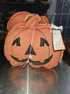 3 calabazas de arpillera naranja con tallo Primitive Look Hallow Home  - Imagen 1 de 6