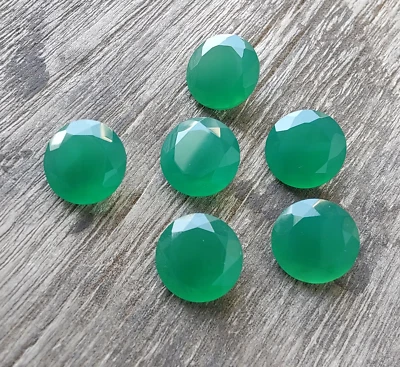 [AL POR MAYOR] PIEDRA PRECIOSA SUELTA DE FORMA REDONDA FACETADA DE ÓNIX VERDE NATURAL Foto 1 de 4