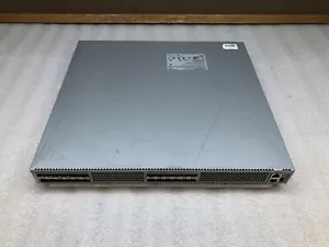 Interruptor trasero-frontal Arista DCS-7150S-24 24 puertos 10Gbe SFP+ red doble fuente de alimentación - Imagen 1 de 10