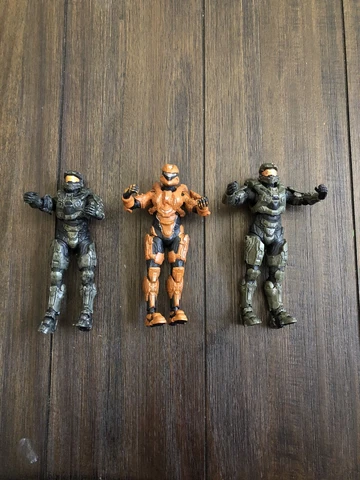 Lot of 3 - Mcfarlane Toys Halo Action Figures Cover