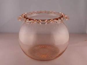 Vintage Old Colony Pink Open Lace Edge Glass Rose Bowl / Vase - Picture 1 of 3