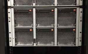 Netapp FAS3160 Filler Head w/ 2x Controllers vt - Picture 1 of 3