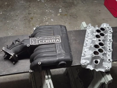 Mustang Cobra 1994-1995 colector de admisión Foto 1 de 4