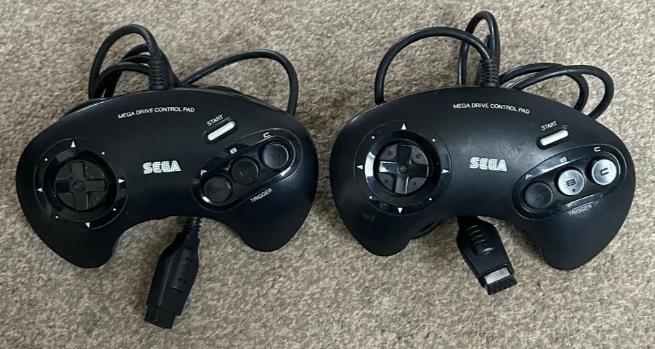 2 x Official Controller Joypad for Sega Mega Drive 1 & 2 Consoles, Pad, Tested - Image 1 of 4