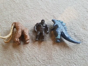Godzilla vs Kong 2" Figure 3 Set - King Kong, Behemoth & Godzilla - Cake toppers - Picture 1 of 7
